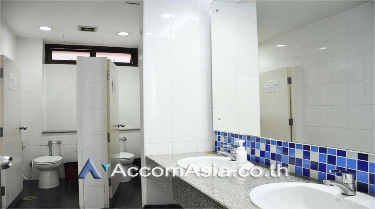 11  Office Space For Rent in Silom ,Bangkok BTS Sala Daeng at Kitpanit Building 13002152